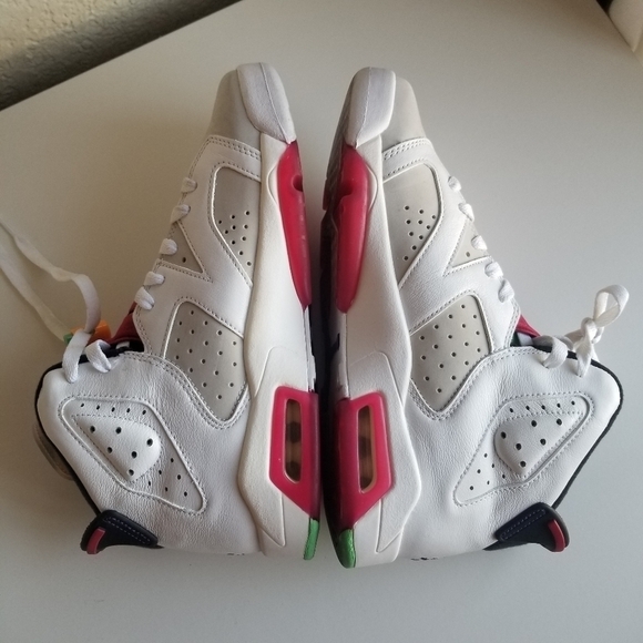 Jordan | VI Retro "Hare" - Picture 8 of 11